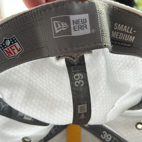 Green Bay Packers White On Field Sideline Hat S/M - Picture 10 of 10